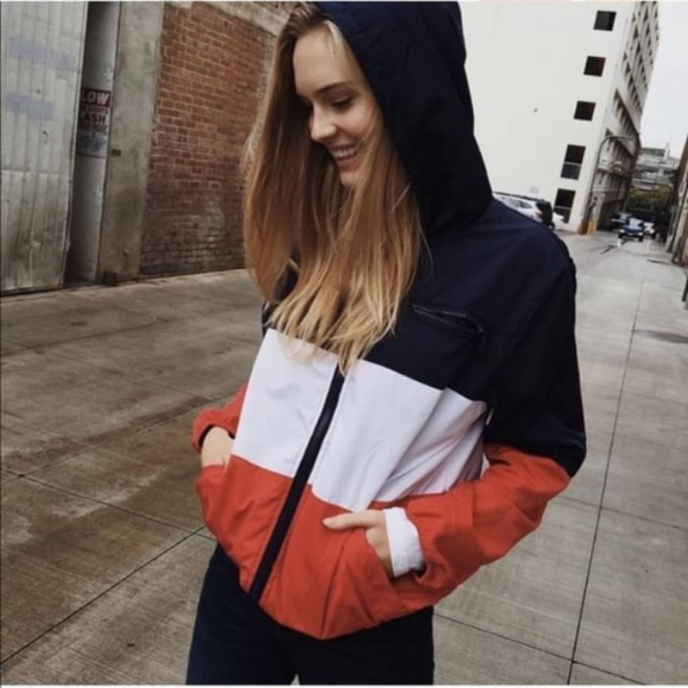 Brandy Melville krissy windbreaker